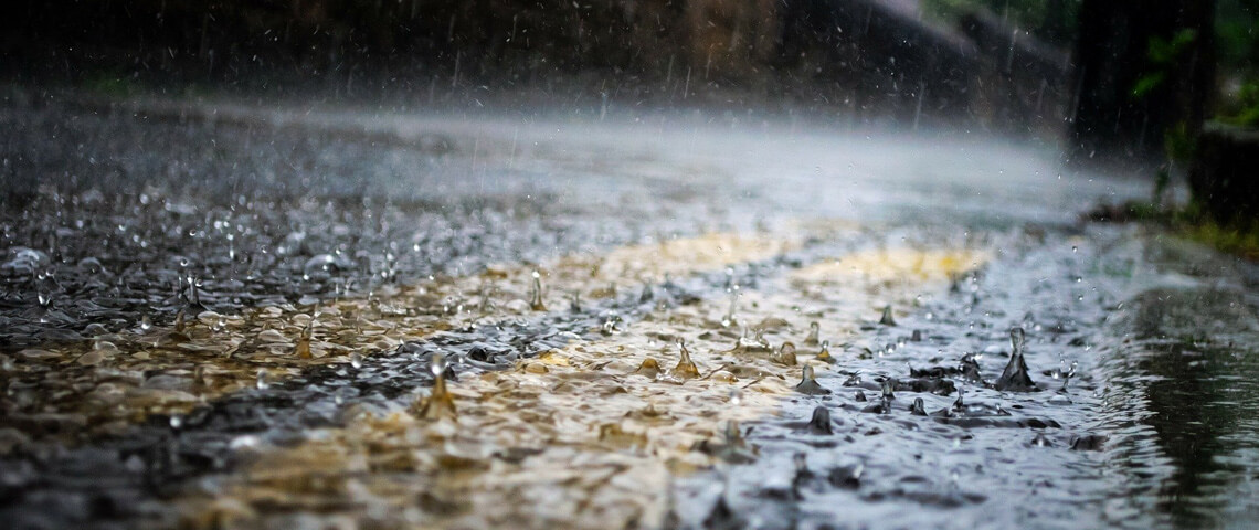 Autorijden bij storm en slecht weer: tips voor chauffeurs