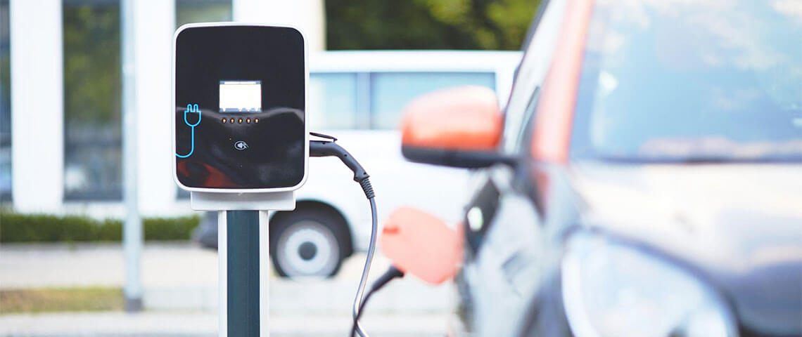 Geen wegenbelasting bij volledig elektrisch rijden: feit of fabel?