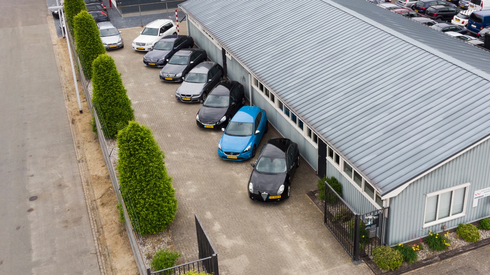 BCM Auto's logo